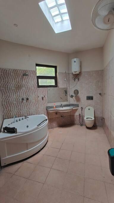 Basti House - Boutique Homestay 勒克瑙 外观 照片