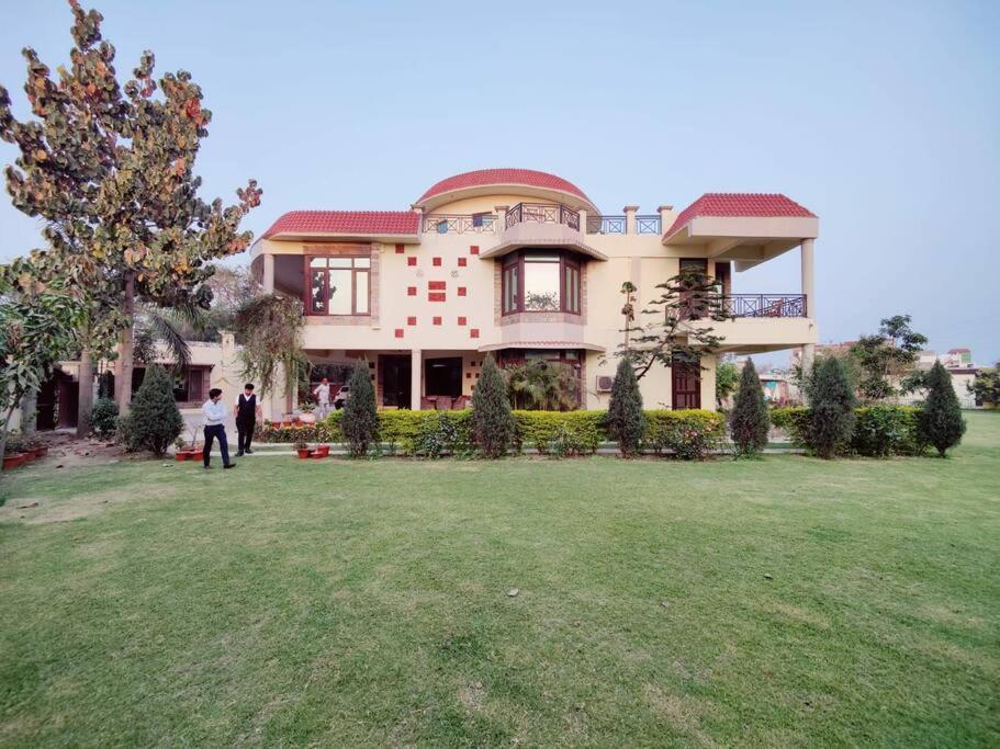 Basti House - Boutique Homestay 勒克瑙 外观 照片