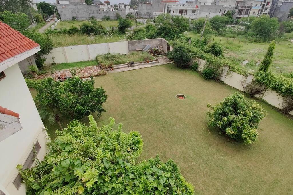 Basti House - Boutique Homestay 勒克瑙 外观 照片