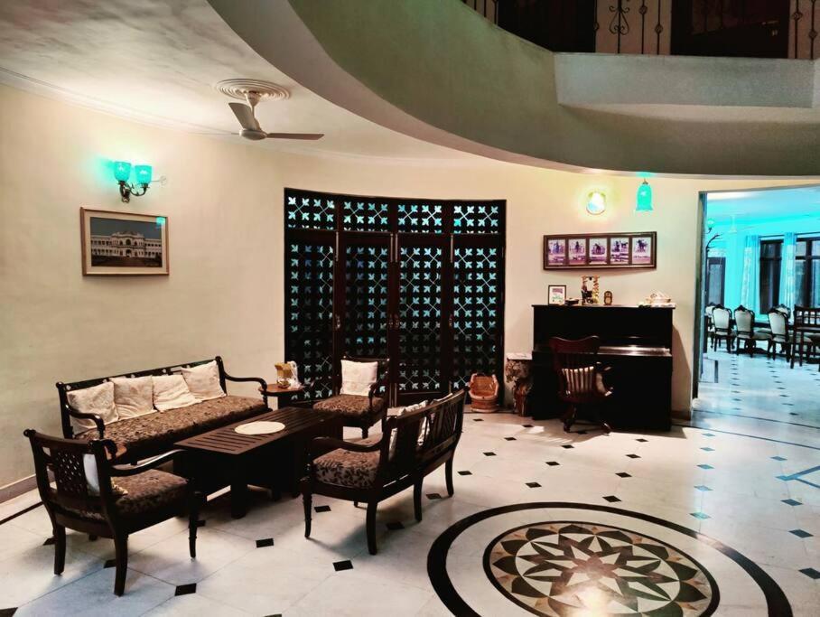 Basti House - Boutique Homestay 勒克瑙 外观 照片